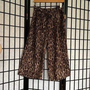 Tahari Petite Leopard Print Cropped Pants PL